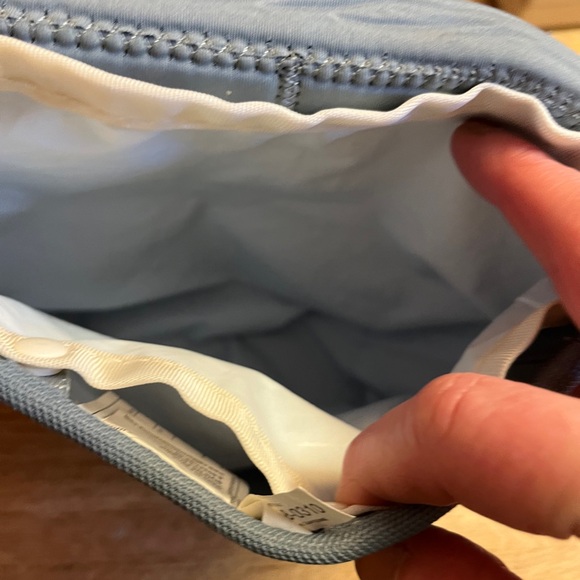 Elephant insulated lunch bag. Snap in lining. matching ice pack - Picture 5 of 16